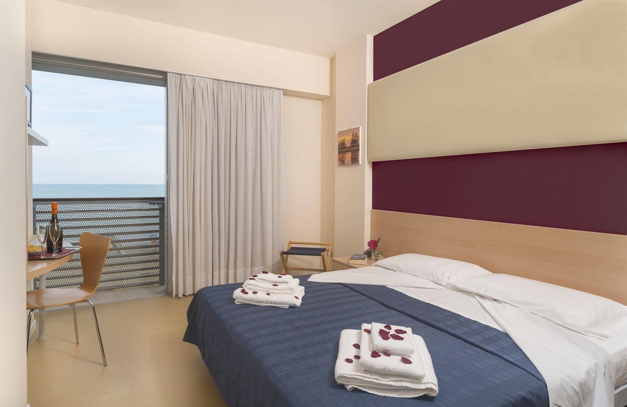 Hotel Rosanna 3 Stelle Superior Lido di Jesolo Exterior photo